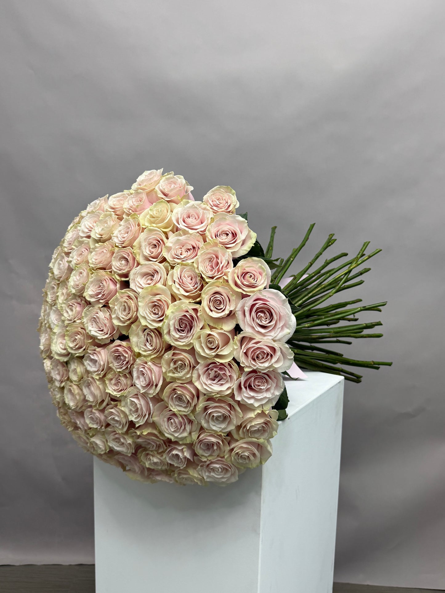 100 Rose Bouquet